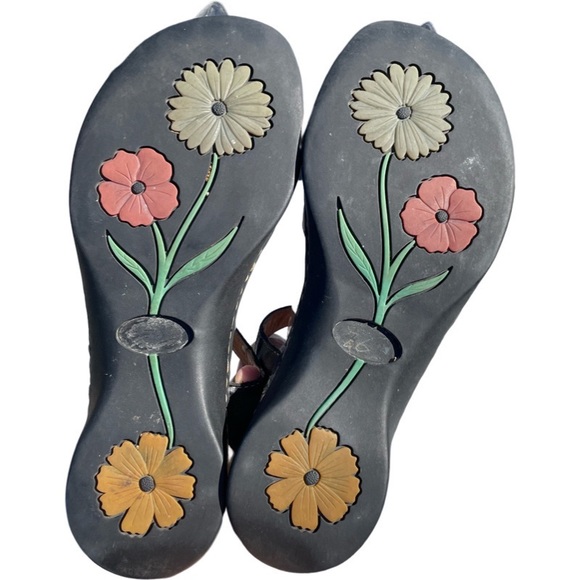 Born Dark Chocolate Leather Ankle Strap Sandals Size 9 EUC - Picture 5 of 5